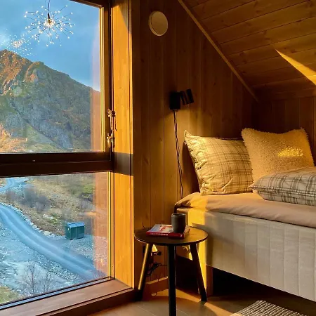 The Magic View Of Lofoten - Nature & Sea Chalet