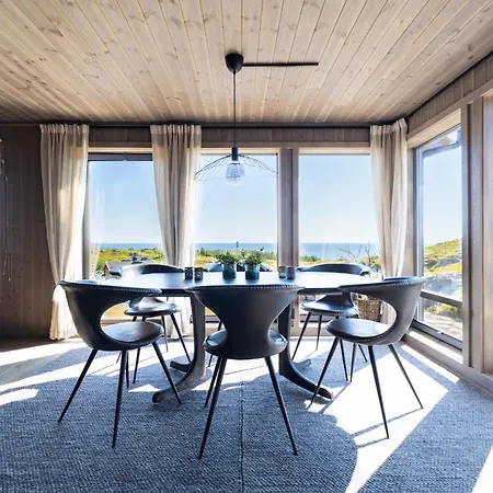 The Magic View Of Lofoten - Nature & Sea Chalet