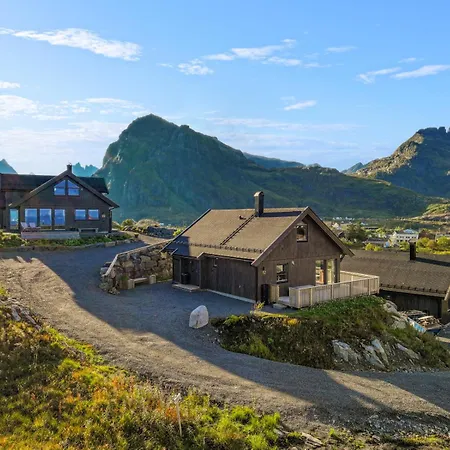 The Magic View Of Lofoten - Nature & Sea Chalet